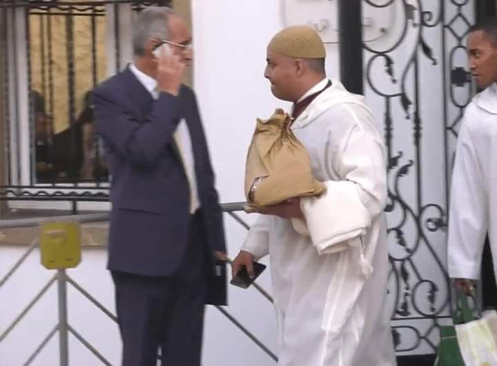 شوهة البرلمان المغربي تصل للعالمية