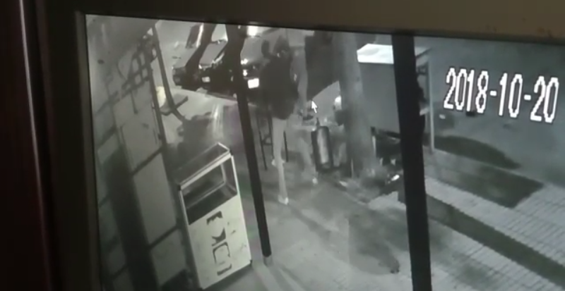أكادير : مجهولون حاولوا إضرام النار في محل تجاري والأمن يتدخل(فيديو)