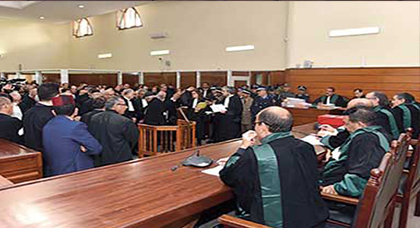 اكادير : توقف جلسة بالمحكمة الابتدائية بسبب خلاف بين القاضي ومحامي الدفاع