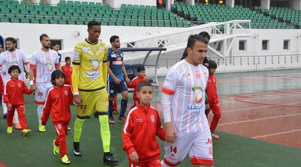 حسنية أكادير يتأهل إلى دور سادس عشر كأس “الكاف” بعد تعادله مع مضيفه الحرس الوطني للنيجر