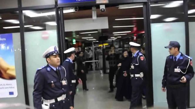 رجل أعمال معروف يفر من أكادير قبيل ساعات وشريكه يعتقل بمطار المسيرة، بعدما تورطا في قضية السطو على 40 عقارا المعروضة على استئنافئية أكادير