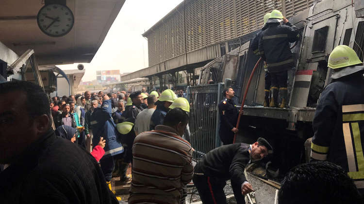 شجار بين سائقي قاطرتين سبب وقوع حادث محطة قطارات القاهرة