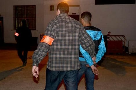 عاجل..توقيف تلميذ قام بتعريض أستاذه للعنف بثانوية عبد الله الشفشاوني بأولاد تايمة