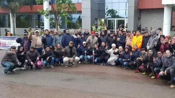 موظفو التكوين المهني يستمرون في الإعتصام.. وولاية أمن البيضاء تنفي استخدام القوة لتفريقهم