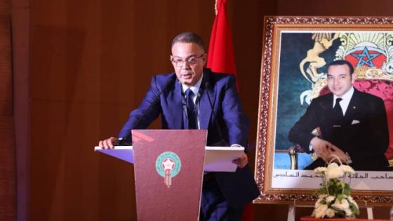 لقجع يستعرض أهمية مركز محمد السادس أمام رئيسي الفيفا الكاف