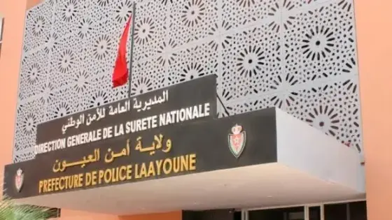 ولاية أمن العيون تتفاعل مع مقطع فيديو متداول يوثق لشخص مصحوب بكلب وهو يعرض موظف شرطة للتهديد (بلاغ)