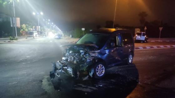حادث اصطدام عنيف بين سيارتين قرب مركز التسوق مرجان انزكان