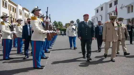 الجنرال فاروق أوبلخير يستقبل الجنرال الإسرائيلي أفيف كوخافي