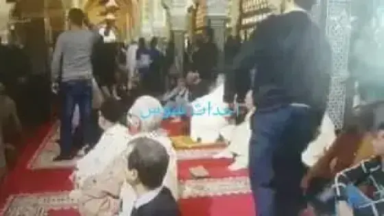 شخص ” هائج ” يهاجم مواطنين في بيوكرى
