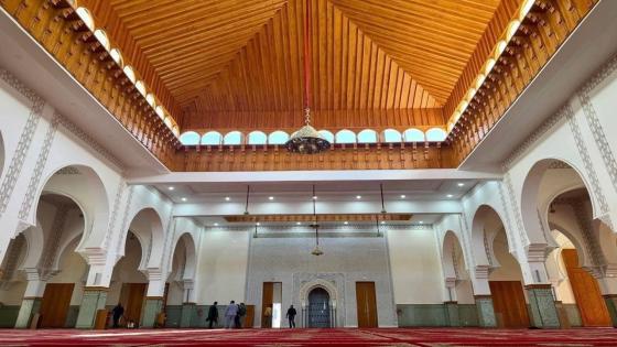 بمباركة ملكية سامية.. “مسجد محمد السادس” بأكادير يفتح أبوابه للمصلين في أولى ليالي رمضان