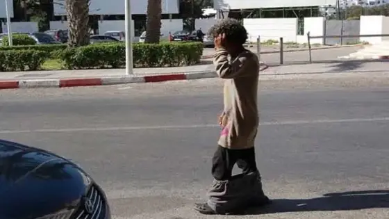 توقيف مختل عقلي روع المارة كاد يتسبب في كارثة
