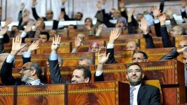 مستشارون برلمانيون يستفسرون العثماني حول أجور الوزراء ومعاشاتهم