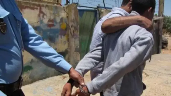 ايت ملول : البوليس يتفاعل مع شكاية ويوقف سكران “محيح ” وبحوزته سلاح أبيض