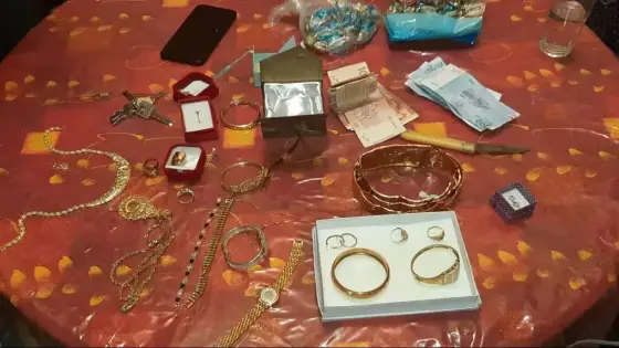 امن أيت ملول يوقف سارقا اقتحم منزلا باستخدام مفتاتيح مزورة وهذا ما ضبط بحوزته