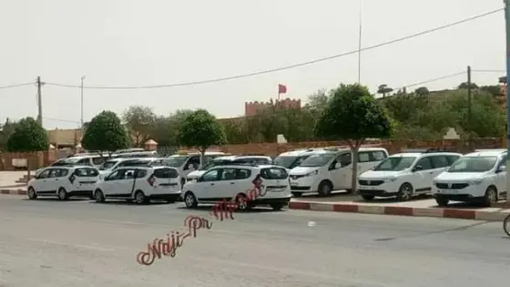 رخص التنقل تغضب أرباب ” الطاكسيات ” بالأخصاص