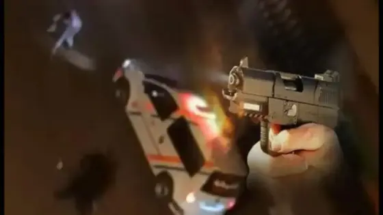 سلا.. مفتش شرطة يضطر لاستعمال سلاحه الوظيفي لتوقيف شخص عرض حياة موظفي الشرطة والمواطنين لتهديدات خطيرة (بلاغ)