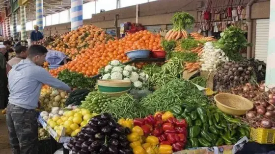 وضعية التموين تتسم بالوفرة والاستقرار والأسواق عادية ومزودة بكل المواد الأساسية (لجنة وزارية)