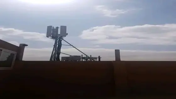 لاقط هوائي يثير استنكار ساكنة حي النهضة الكبرى بأولاد تايمة