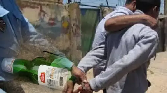 بعدما انهال على ضحيته بواسطة قنينة خمر.. تصفية حسابات وراء جريمة قتل بشعة بأولاد تايمة