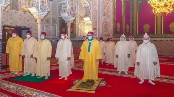 أمير المؤمنين صاحب الجلالة الملك محمد السادس يحيي ليلة القدر المباركة