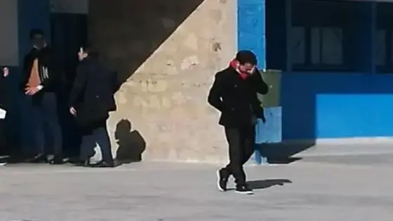 صورة مترشح لاجتياز التعليم بالتعاقد يبكي تهز الفايسبوك 