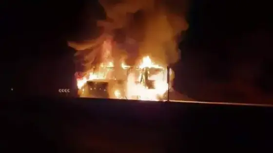 اندلاع حريق في حافلة لنقل المسافرين بين مراكش وأكادير