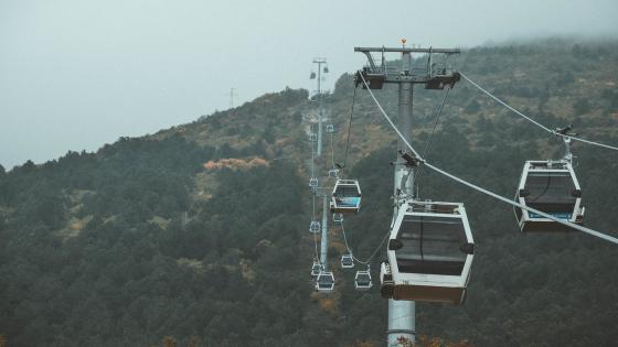 طنجة ستتوفر على أول نظام نقل بالعربات المعلقة “تيليفيريك” بالمغرب