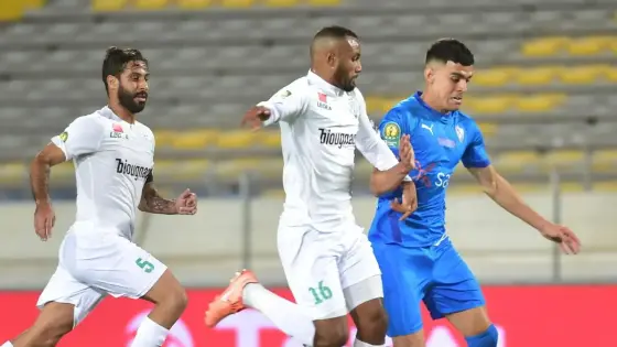 الكاف تقرر تأجيل مباراة الرجاء والزمالك إلى فاتح نونبر