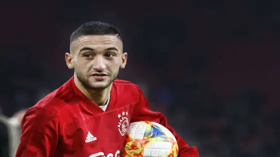 هدف زياش أمام فالنسيا ينال جائزة أفضل هدف لأياكس أمستردام