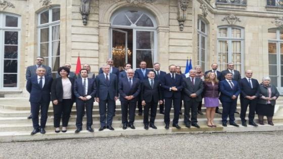 تشغيل الشباب وحماية البالغين والشراكة مع الجامعات..المغرب يوقع اتفاقيات جديدة مع فرنسا