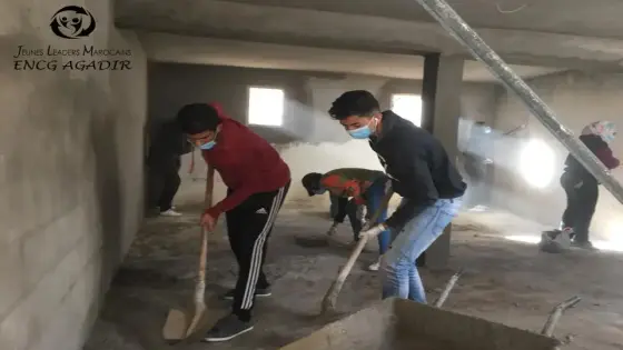 تارودانت : جمعية الرواد المغرب الشباب التابعة للمدرسة الوطنية للتجارة و التسيير (جامعة ابن زهر) بأكادير تنظم قافلة تضامنية و طبية