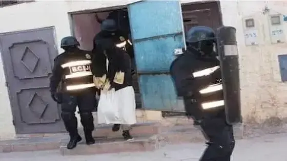 تيزنيت : اعتقال أربعة أشخاص على علاقة بـ”داعش”