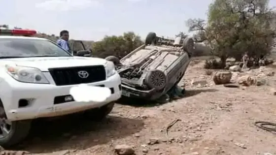 نجاة ركاب سيارة من موت محقق بآيت ودريم