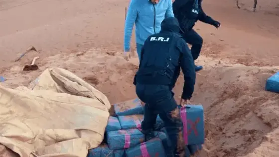 الشرطة القضائية تحجز تسعة أطنان من”الحشيش” بكلميم