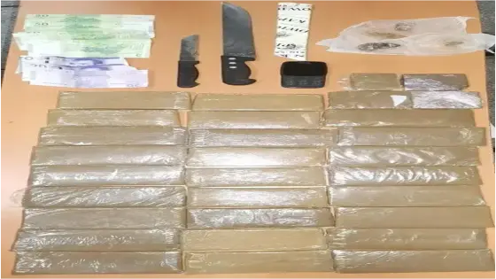 تيكوين :ايقاف شخص من ذوي السوابق القضائية من اجل حيازة  وترويج  مخدر الشيرا.