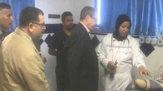 بالصور: والي سوس ماسة يزور ضحايا حادثة انقلاب حافلة نقل العمال والعاملات