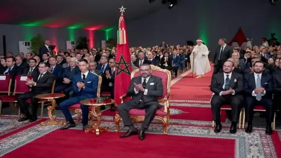 الملك يطلق برنامجا طموحا بـ 600 مليار لجعل مدينة أكادير قطبا اقتصاديا ذا جاذبية وتنافسية.