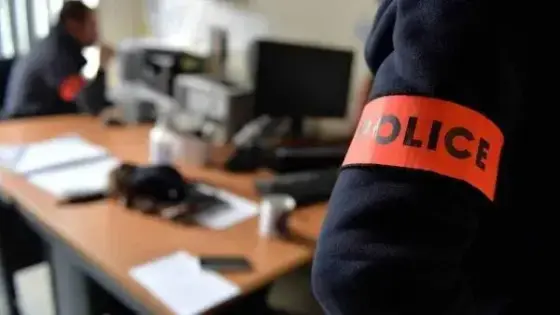 اكادير : توقيف مواطن افريقي نصب على مواطنين بأوراق مالية مزورة