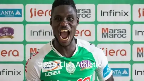 مازيمبي تلجأ للفيفا لاسترجاع لاعبها المتعاقد مع الرجاء الرياضي