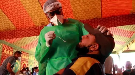 العيون … إخضاع البحارة لفحوصات كوفيد-19 قبل عودتهم لمزاولة عملهم