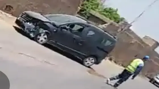 سيارة ” جماعية ” تتعرض لحادثة سير بالتمسية
