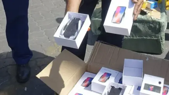 إحباط تهريب كمية مهمة من الهواتف والأجهزة الالكترونية بميناء طنجة المتوسط