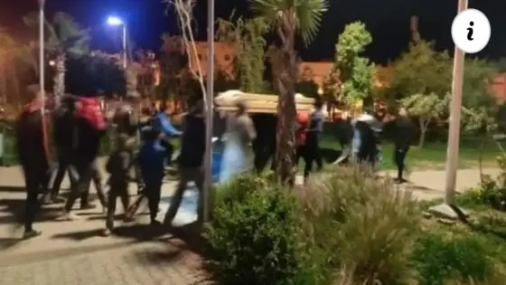 السبب إداري… مشيعون يضطرون إلى إعادة ميت على نعش من المقبرة إلى البيت بالفقيه بن صالح