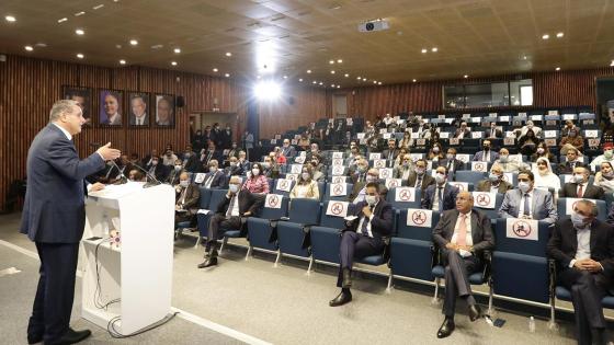أخنوش يترأس اجتماعا مع برلمانيي الأحرار.. واختيار العلمي رئيساً للفريق النيابي