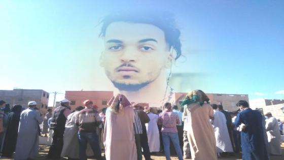 في موكب جنائزي مهيب..  ساكنة مدينة أولاد تايمة تودع الشاب “شعيب الرياحي” 