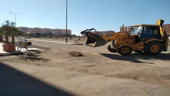ودادية النهضة الكبرى بأولاد تايمة تنوب عن المجلس الجماعي في إصلاح المسالك الطرقية