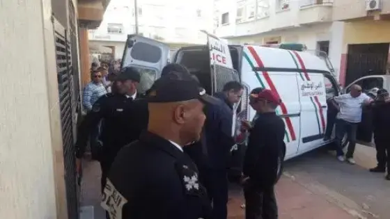 القبض على جزائري بمعبر باب سبتة بموجب مذكرة بحث دولية