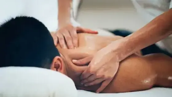 حكم ثقيل وغرامة كبيرة لمدير فندق اغتصب عاملة تدليك