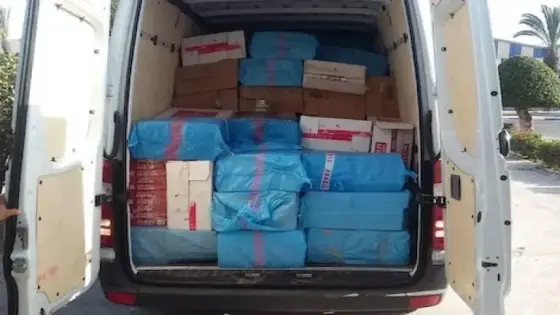 جمارك اكادير تحجز سيارة محملة بكمية مهمة من السجائر والمعسل