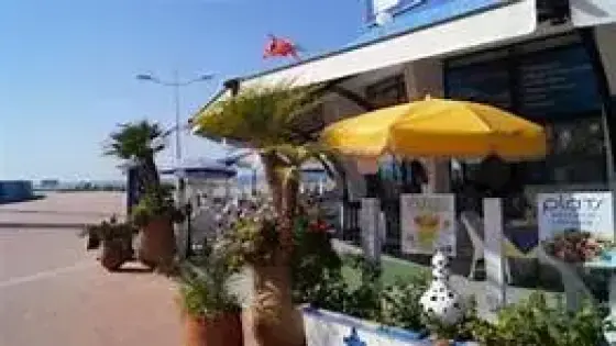 مهنيون: إغلاق المطاعم لـ3 أسابيع قرار مجحف وتنظيم إضراب وطني أمر وارد